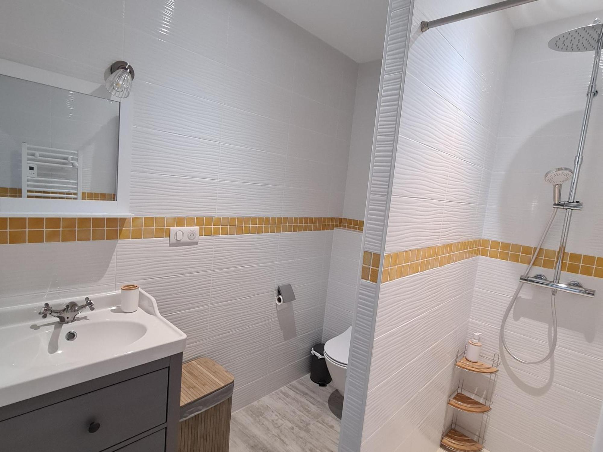 Gite Spacieux A Briare Avec Terrasse, Ideale Pour Familles Et Seminaires, Animaux Acceptes. - Fr-1-590-371 Экстерьер фото