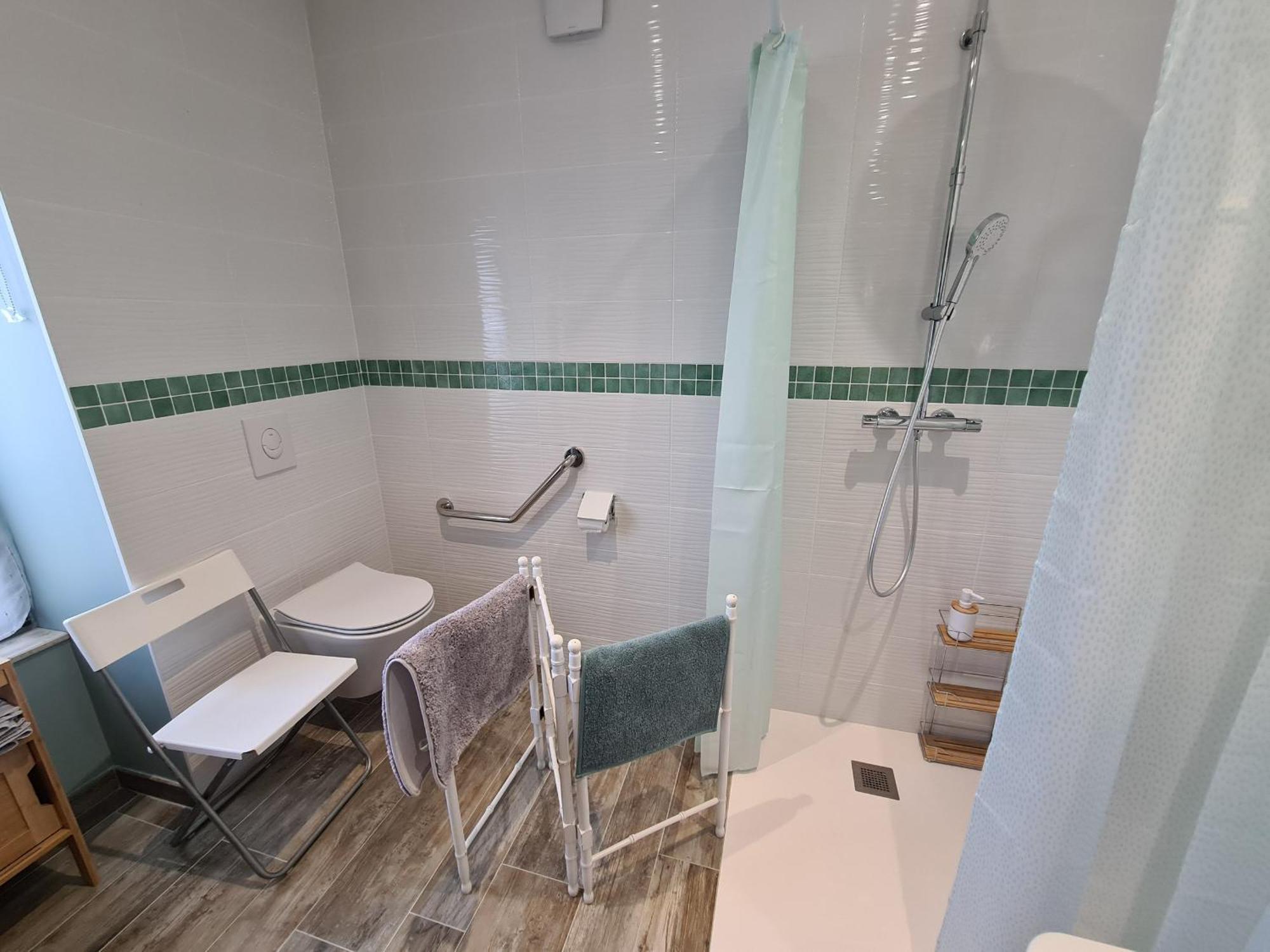 Gite Spacieux A Briare Avec Terrasse, Ideale Pour Familles Et Seminaires, Animaux Acceptes. - Fr-1-590-371 Экстерьер фото