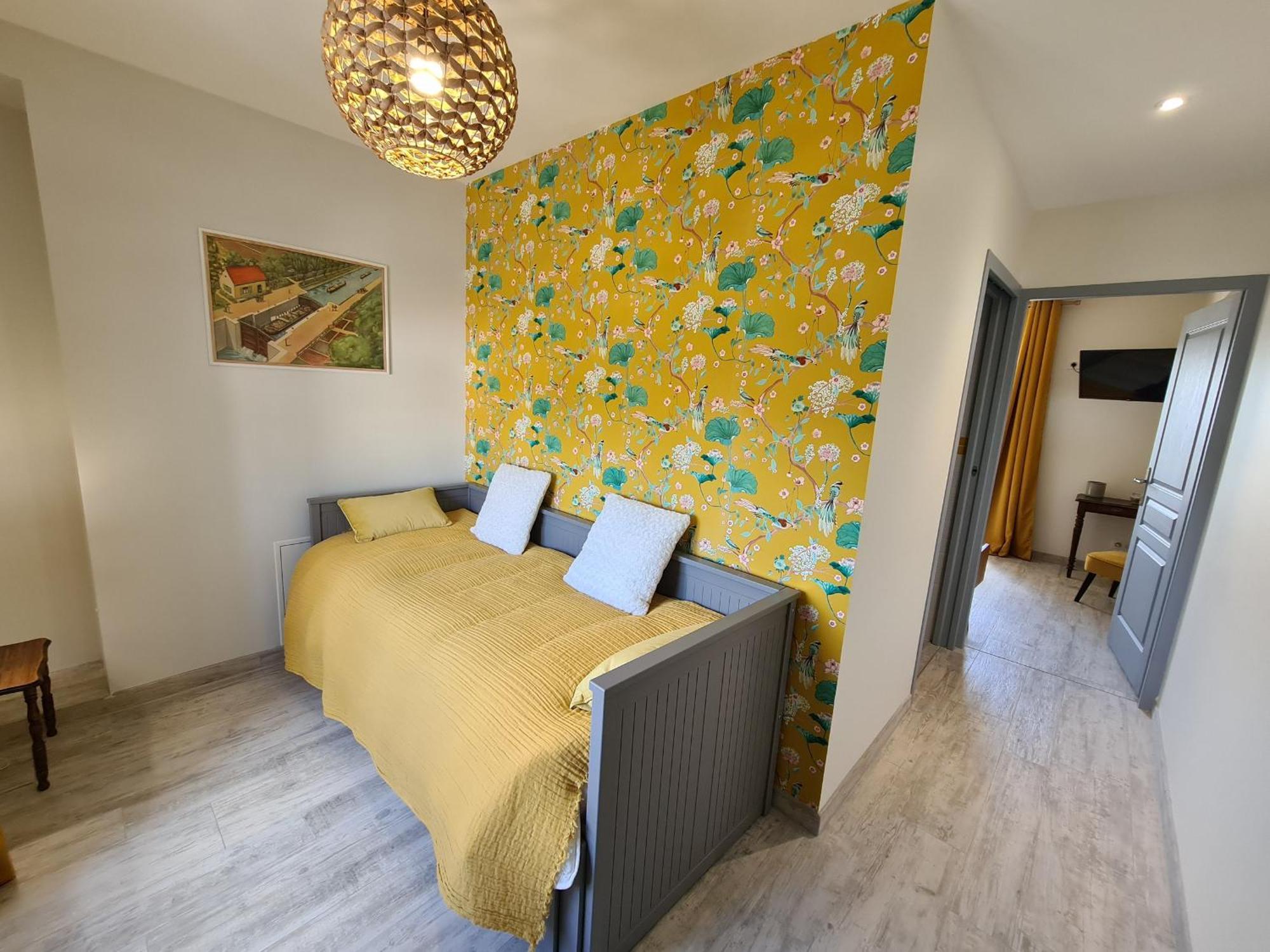 Gite Spacieux A Briare Avec Terrasse, Ideale Pour Familles Et Seminaires, Animaux Acceptes. - Fr-1-590-371 Экстерьер фото