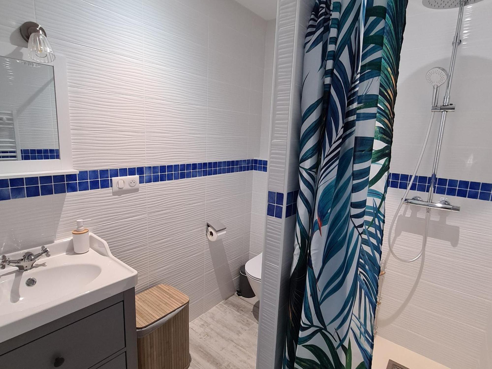 Gite Spacieux A Briare Avec Terrasse, Ideale Pour Familles Et Seminaires, Animaux Acceptes. - Fr-1-590-371 Экстерьер фото