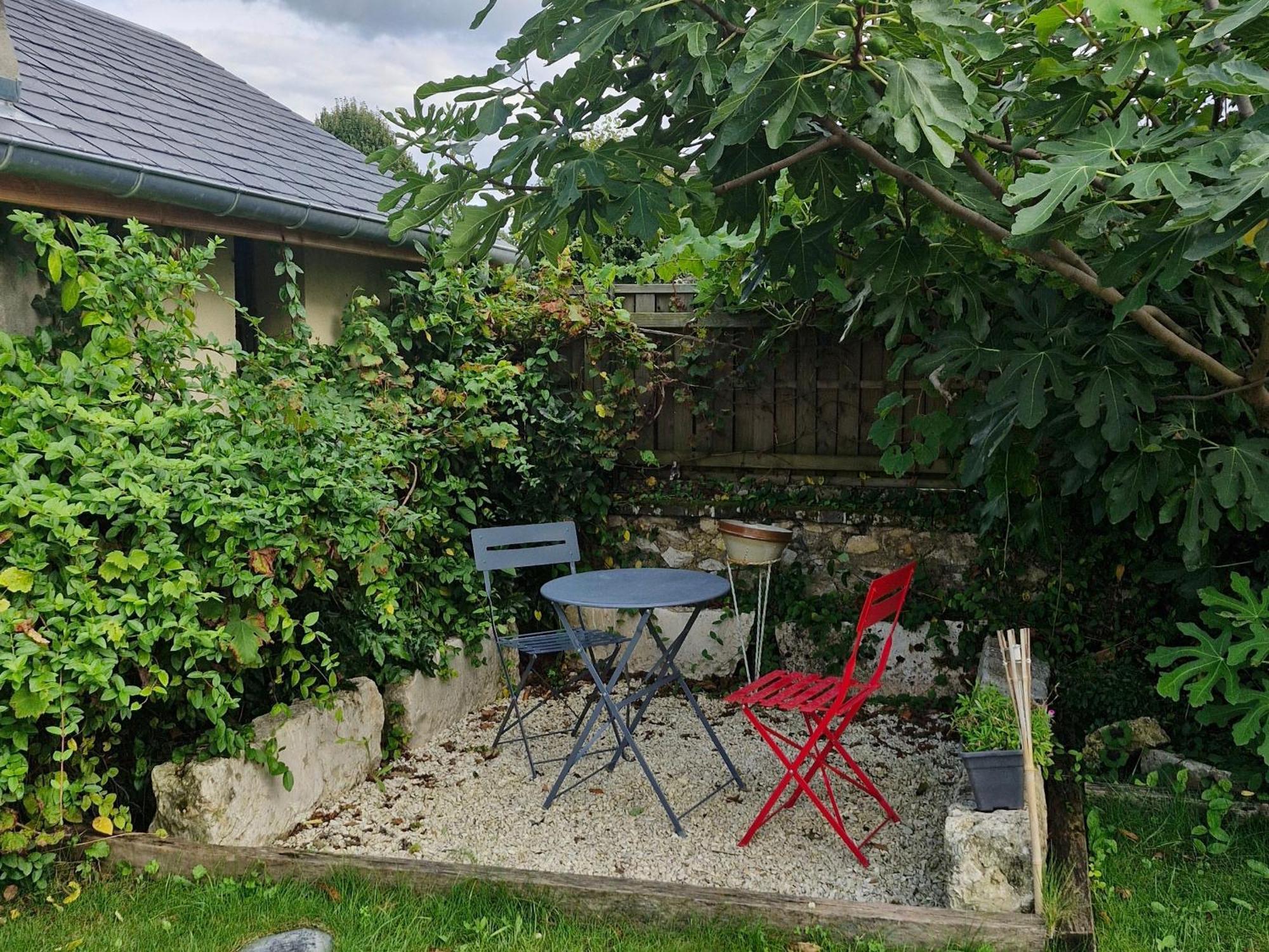 Gite Spacieux A Briare Avec Terrasse, Ideale Pour Familles Et Seminaires, Animaux Acceptes. - Fr-1-590-371 Экстерьер фото